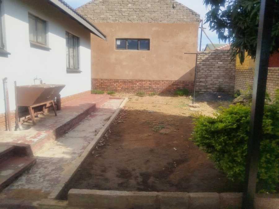 2 Bedroom Property for Sale in Mabopane North West